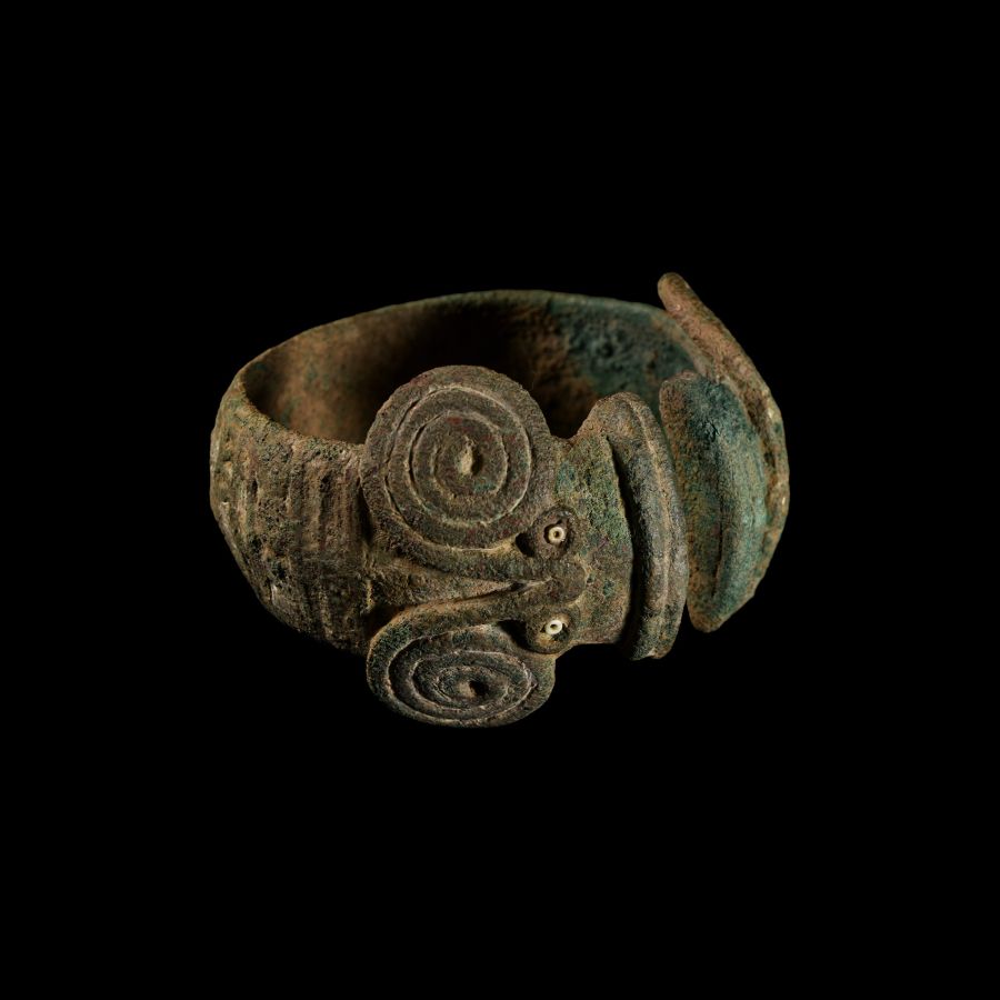 Bactrian Armband with Animal Terminals