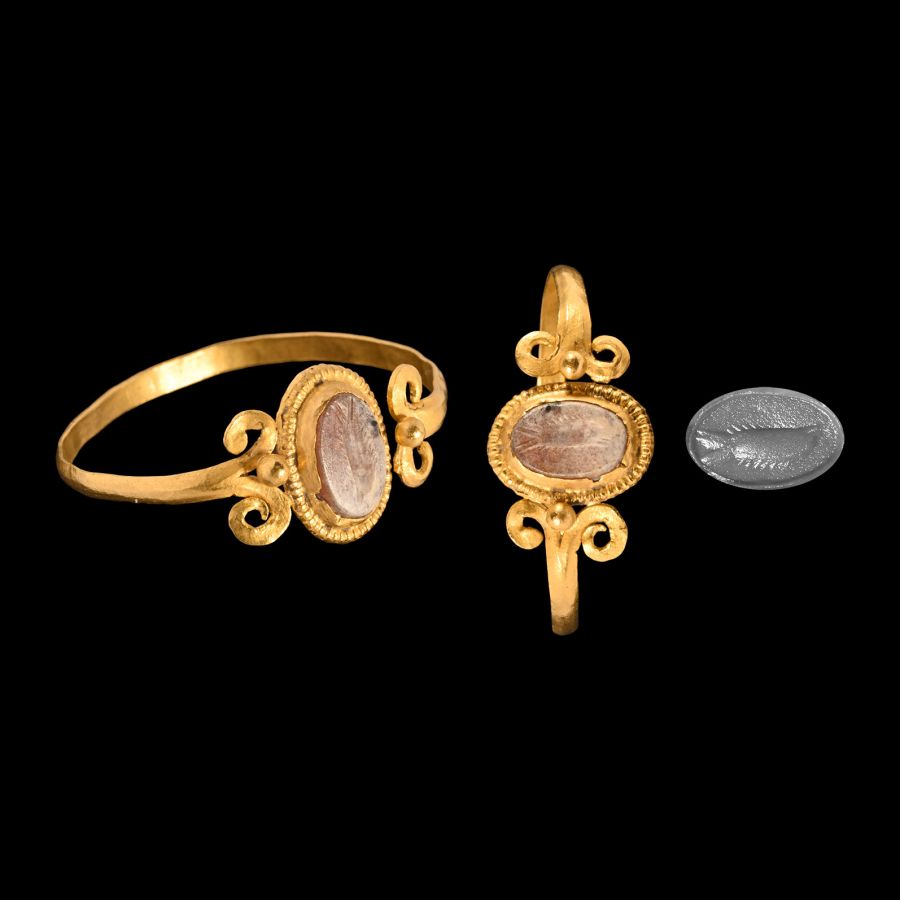 Roman Gold Ring with Fish Gemstone