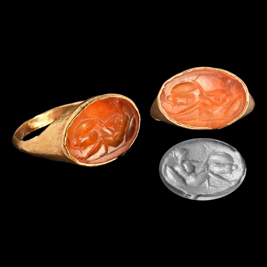 Roman Gold Ring with Warrior Gemstone