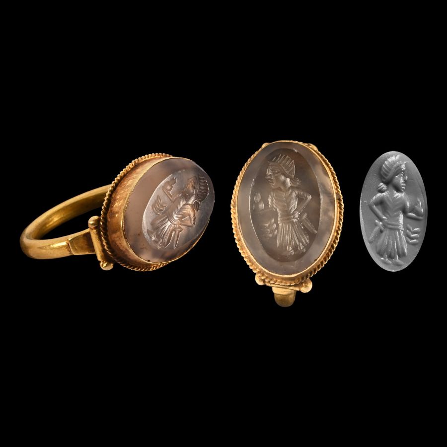 Roman Style Gold Ring with Portrait Gemstone
