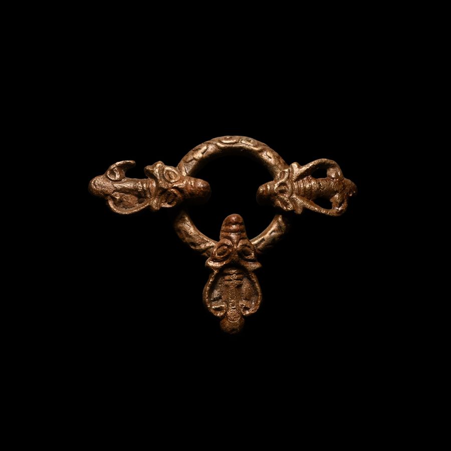 Viking Bronze Strap Distributor with Beast Heads