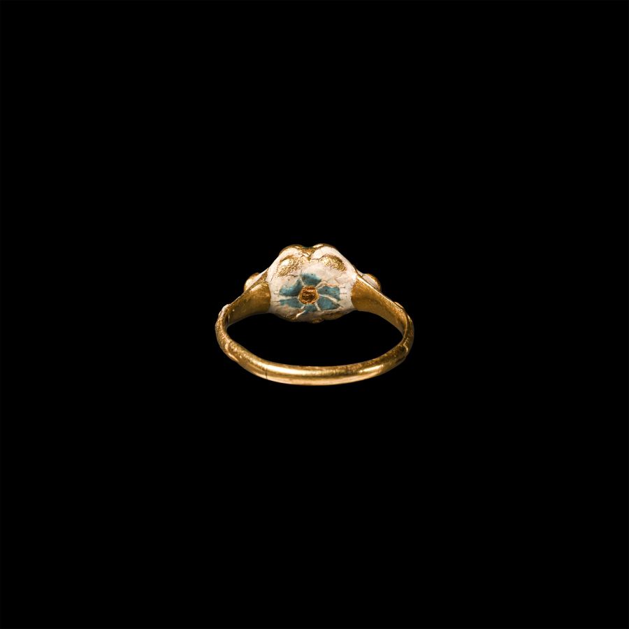 Renaissance Enamelled Gold Ring with Rubies