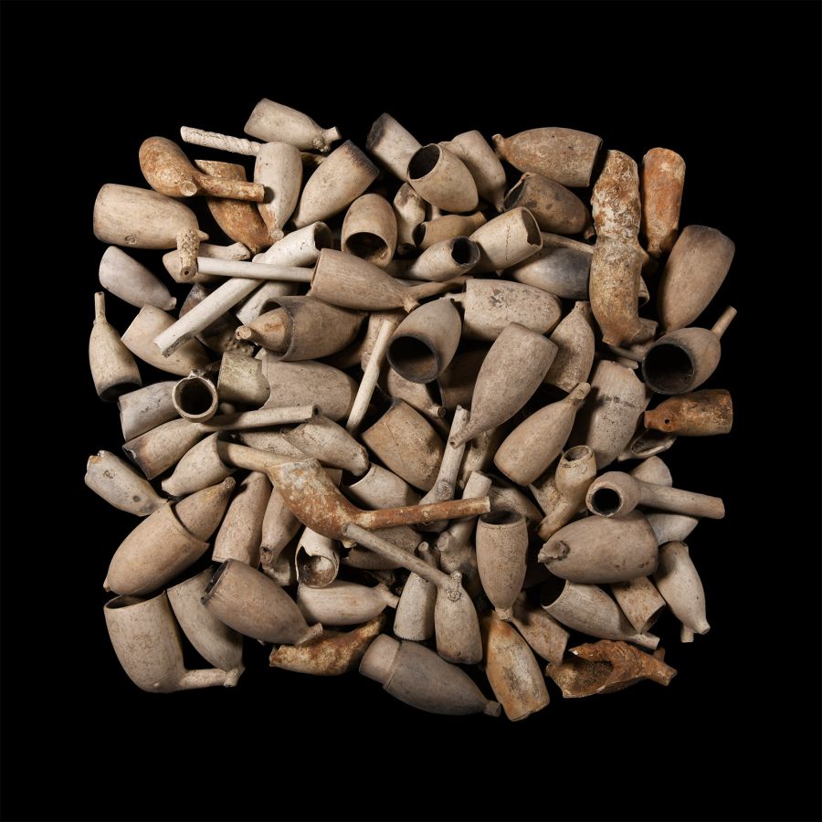 Post Medieval Clay Pipe Bowl Group Including Armorials