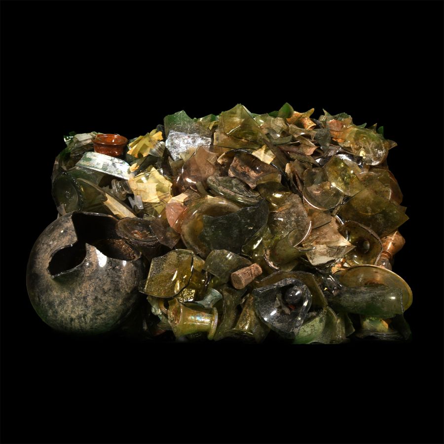 Post Medieval Glass Fragment Group