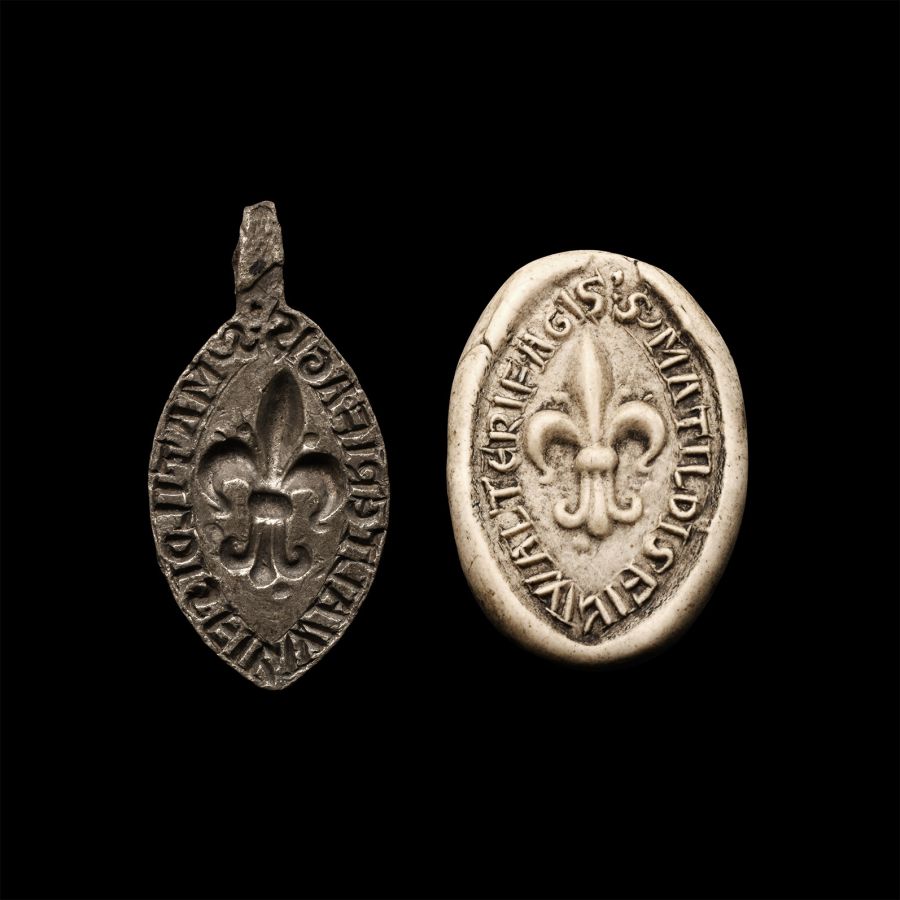 Medieval 'Thames' Pewter 'MATILDIS FIL WALTER GRAFAGIS' Seal Matrix