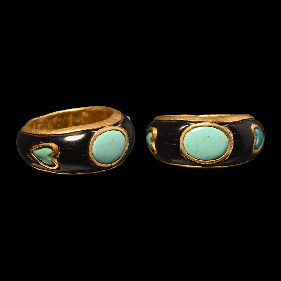 Bactrian Gold Love Ring with Turquoise Hearts
