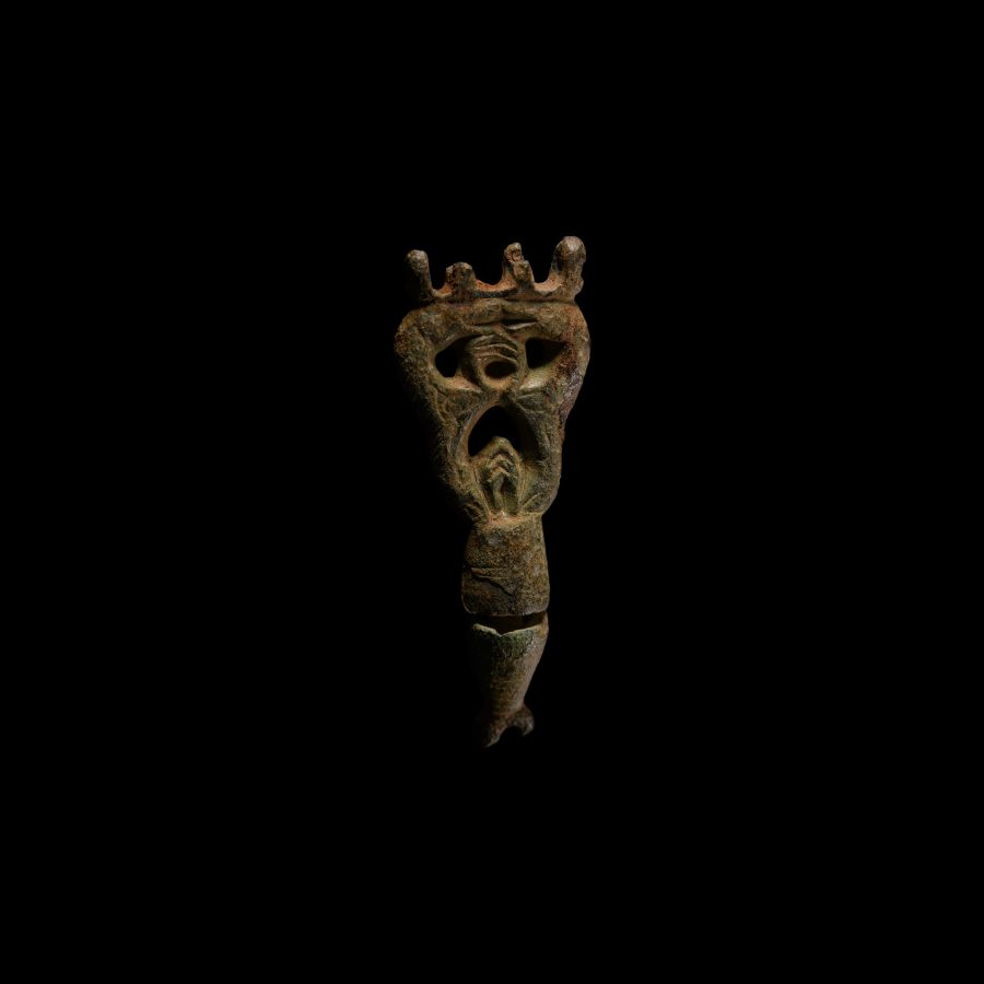 Norman Bronze Hinged Swivel with Facing Rearing Beasts