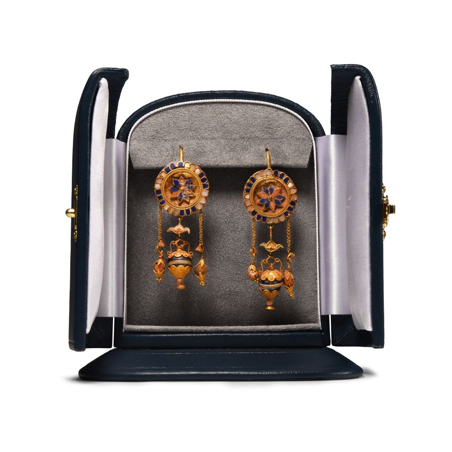 Hellenistic Gold Earrings with Lapis and Mother of Pearl