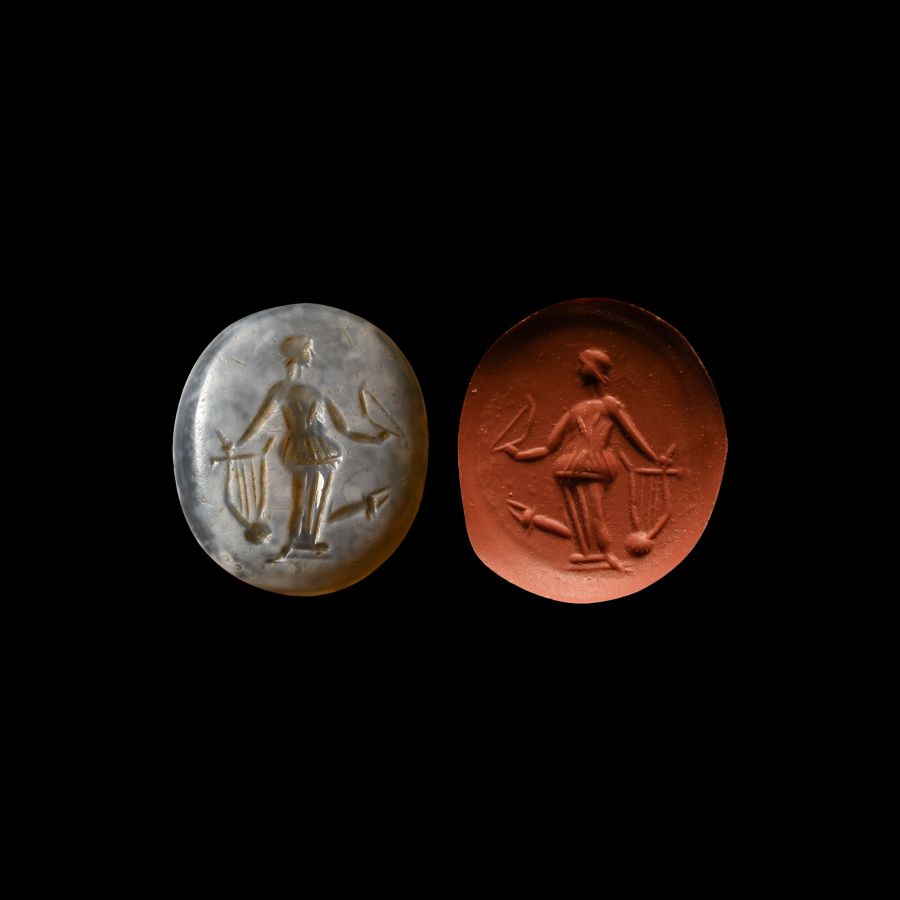 Roman Chalcedony Gemstone with Muse Euterpes