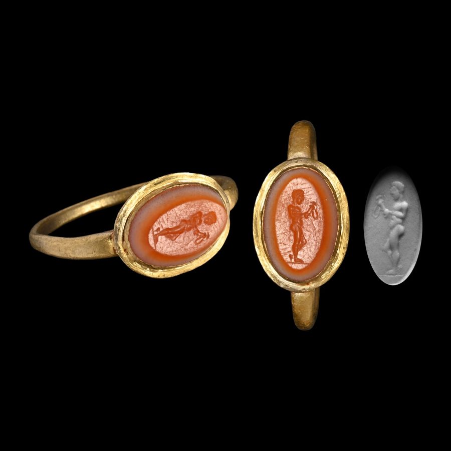 Roman Gold Ring with Theseus Gemstone