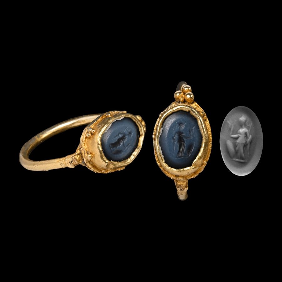 Roman Gold Ring with Minerva Gemstone