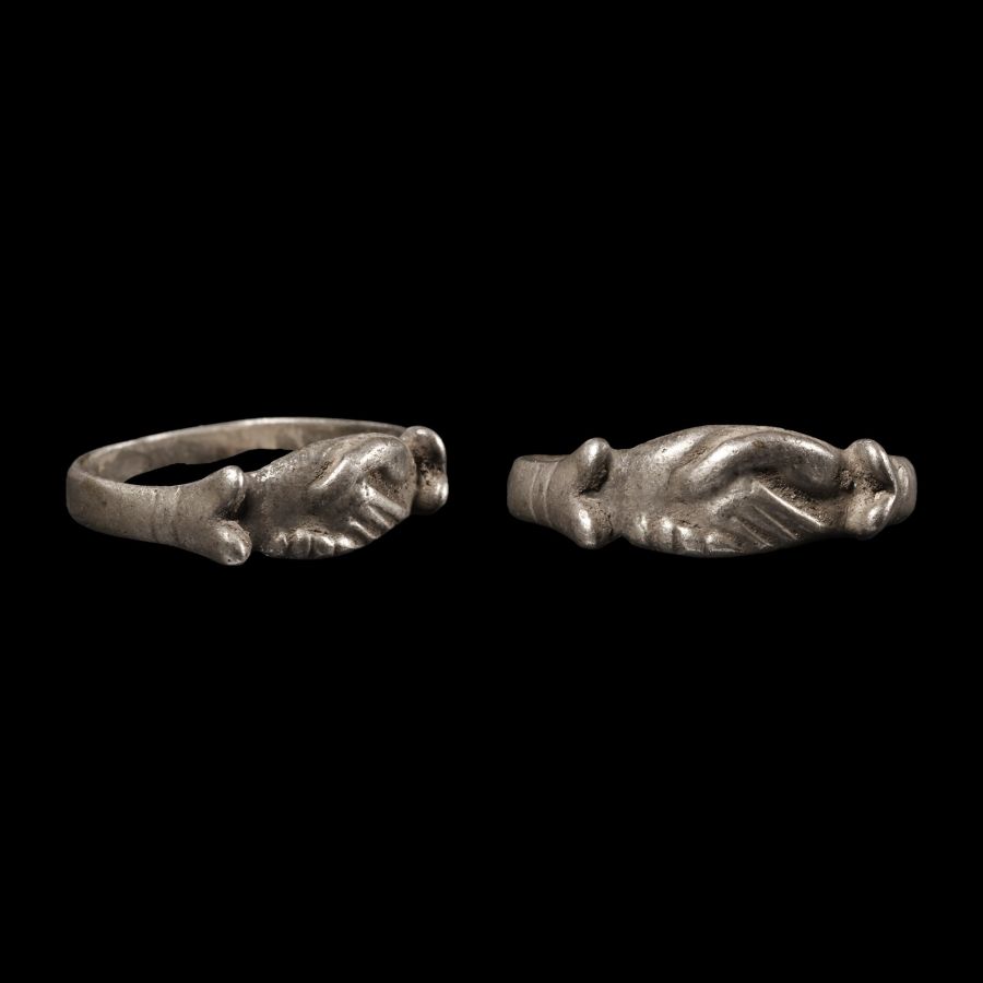 Post Medieval Silver Clasped Hands Fede Ring
