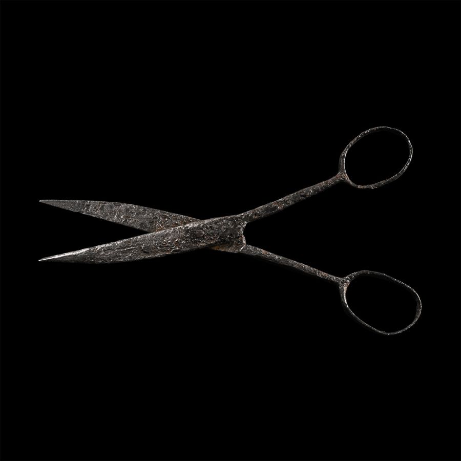 Medieval 'Thames' Iron Scissors