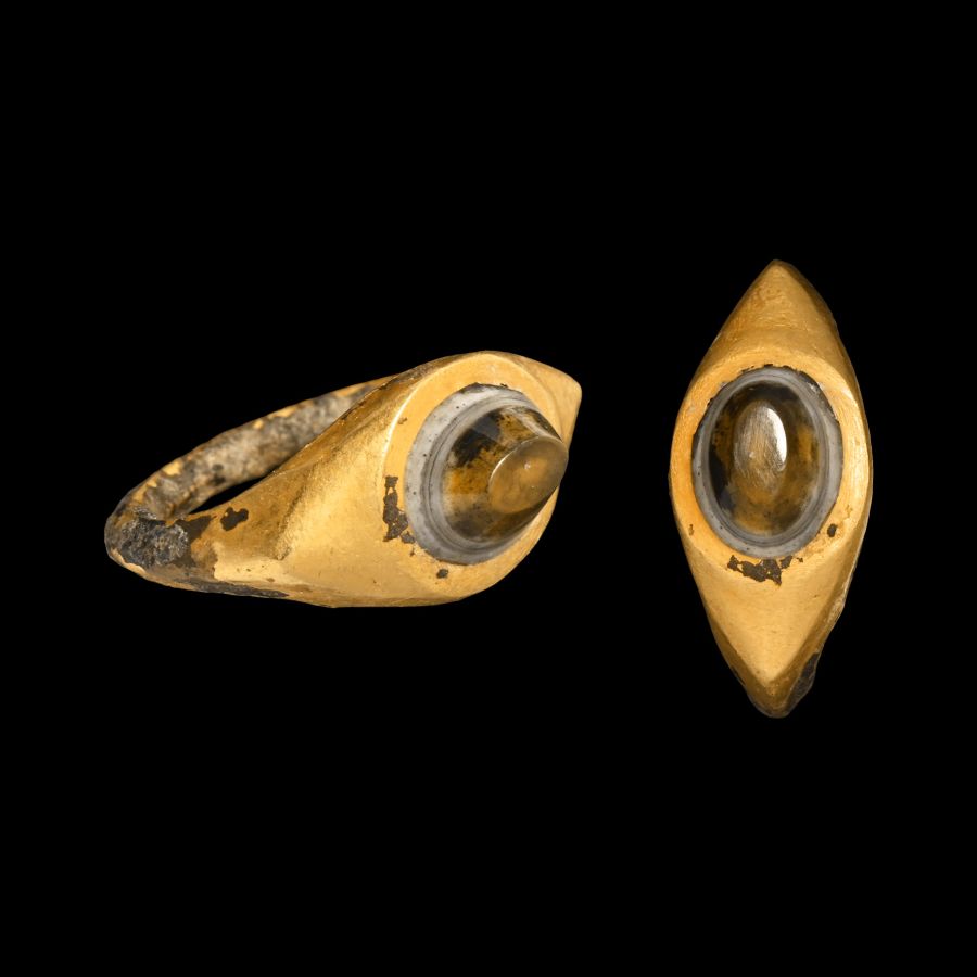 Roman Gold Ring with Sardonyx Gemstone