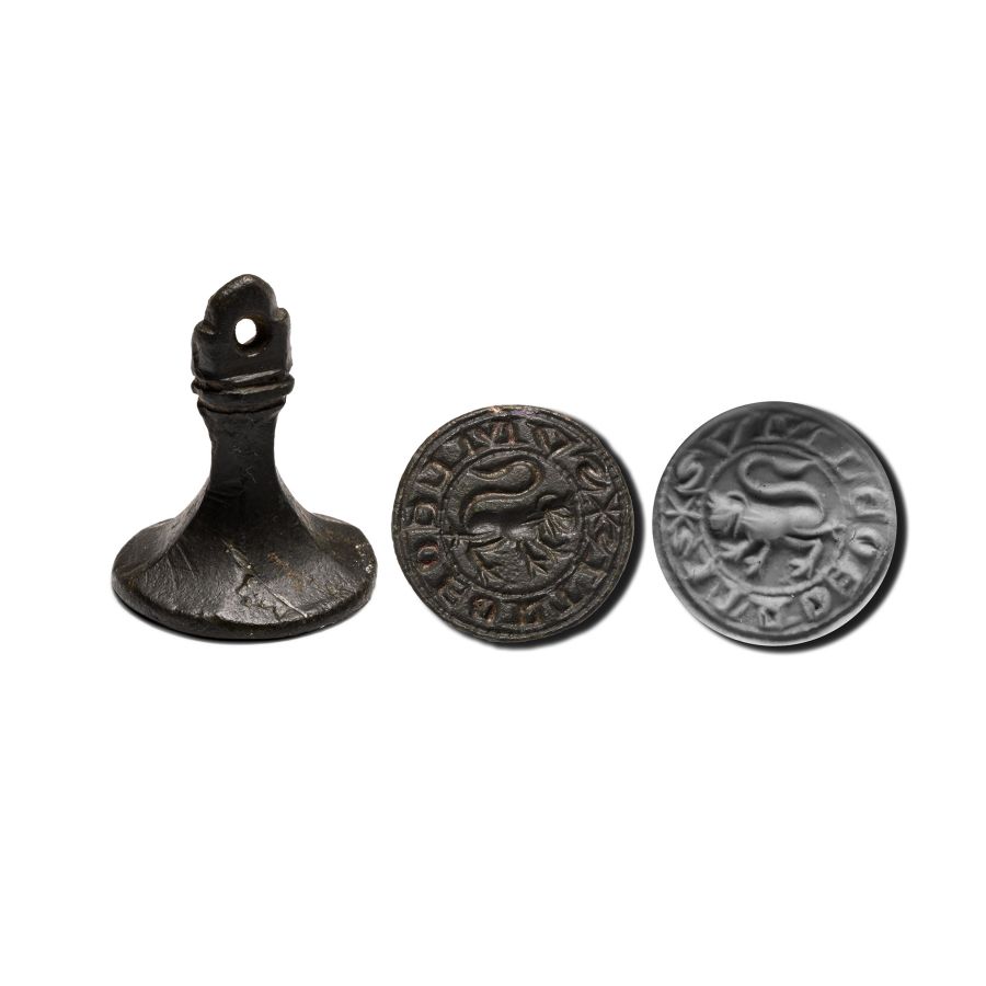Medieval Bronze Round Seal Matrix with 'I am a Strong Lion'