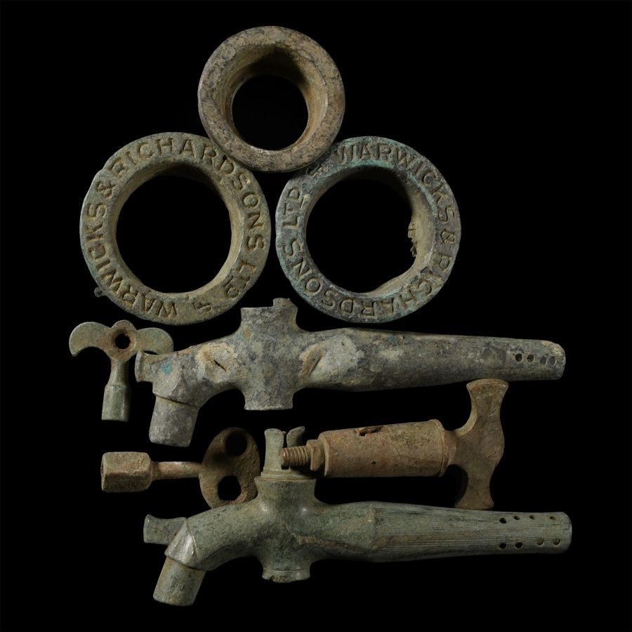 'WARWICKS & RICHARDSON' Bronze Beer Barrel Fittings