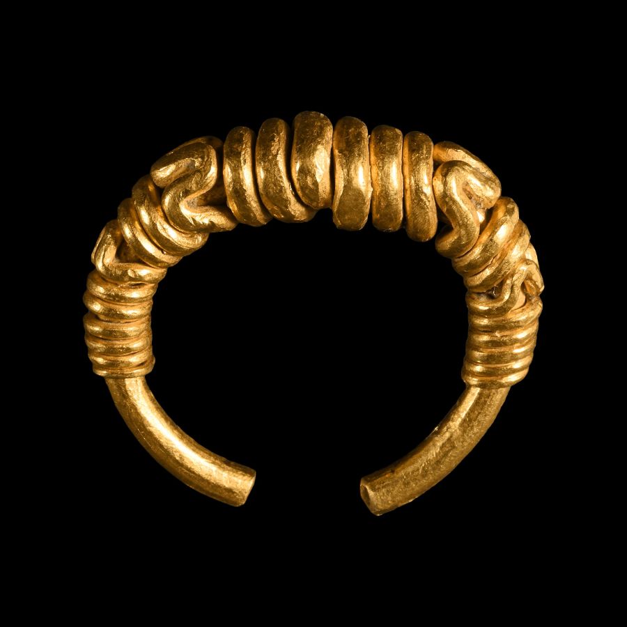 South East Asian Majapahit Gold Wire-Wrapped Ring