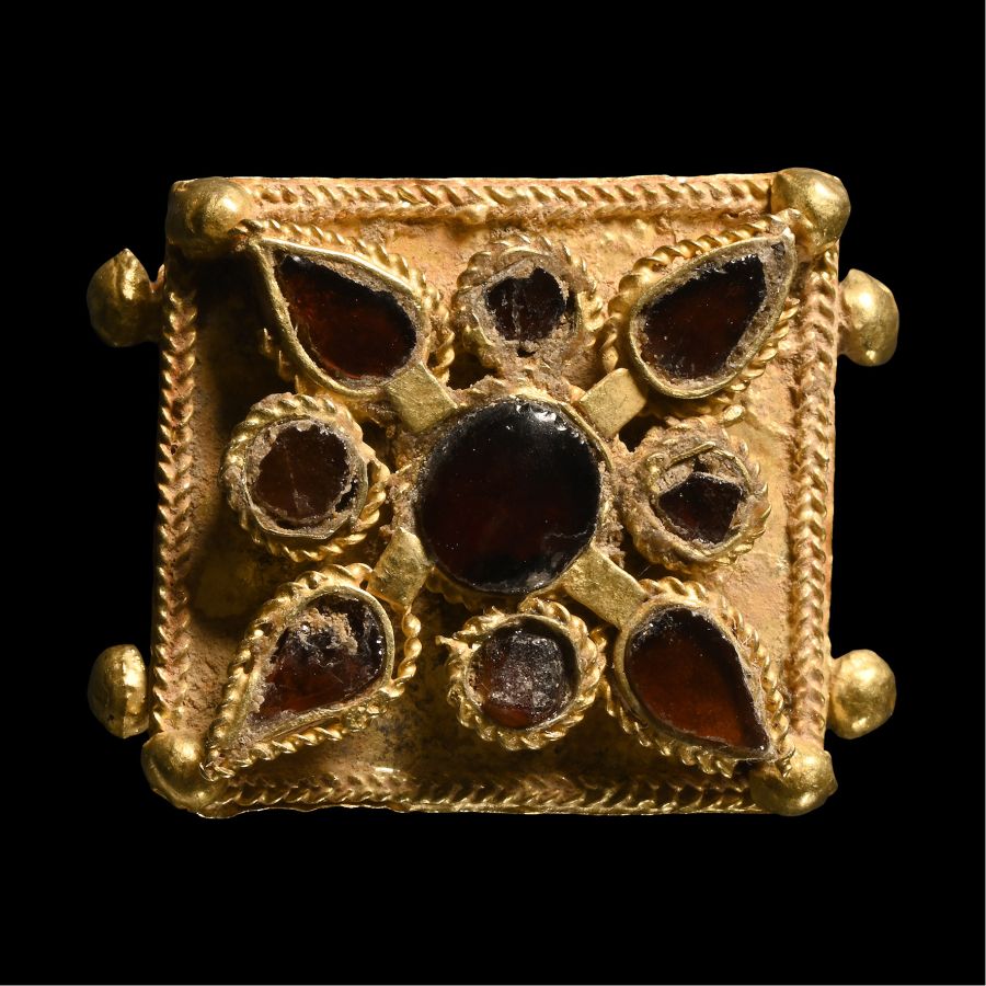Western Asiatic Garnet-Set Gold Element