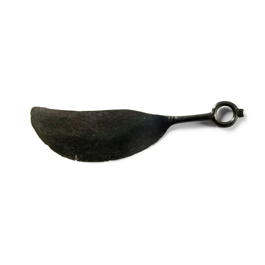Bronze Age Looped Razor