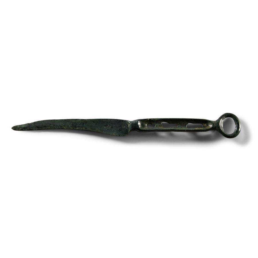 Bronze Age Knife with Looped Pommel