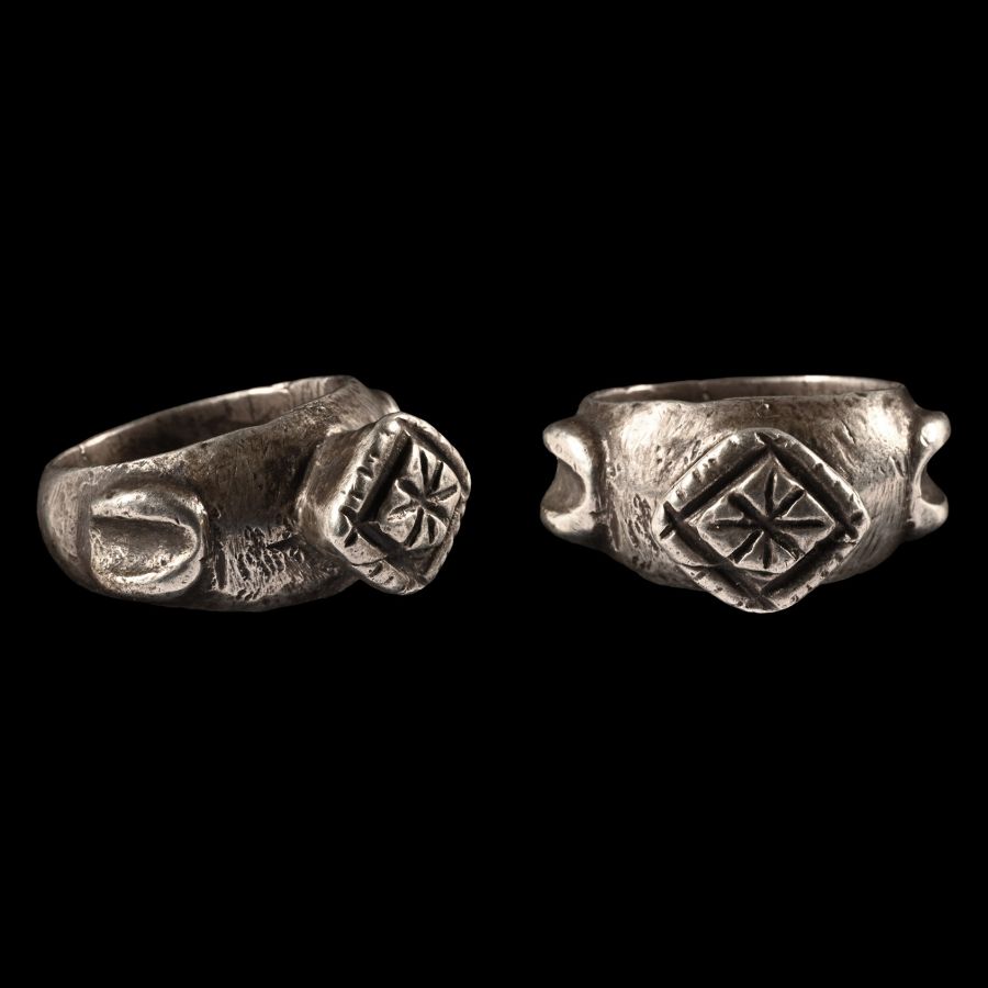 Western Asiatic Silver Ring with Quatrefoil Bezel