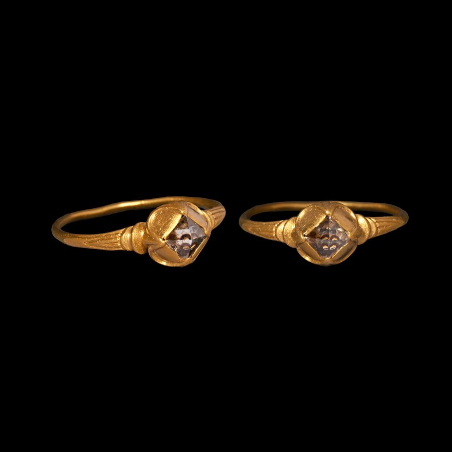 Elizabethan Period Gold Ring with Polished Natural Diamond Crystal
