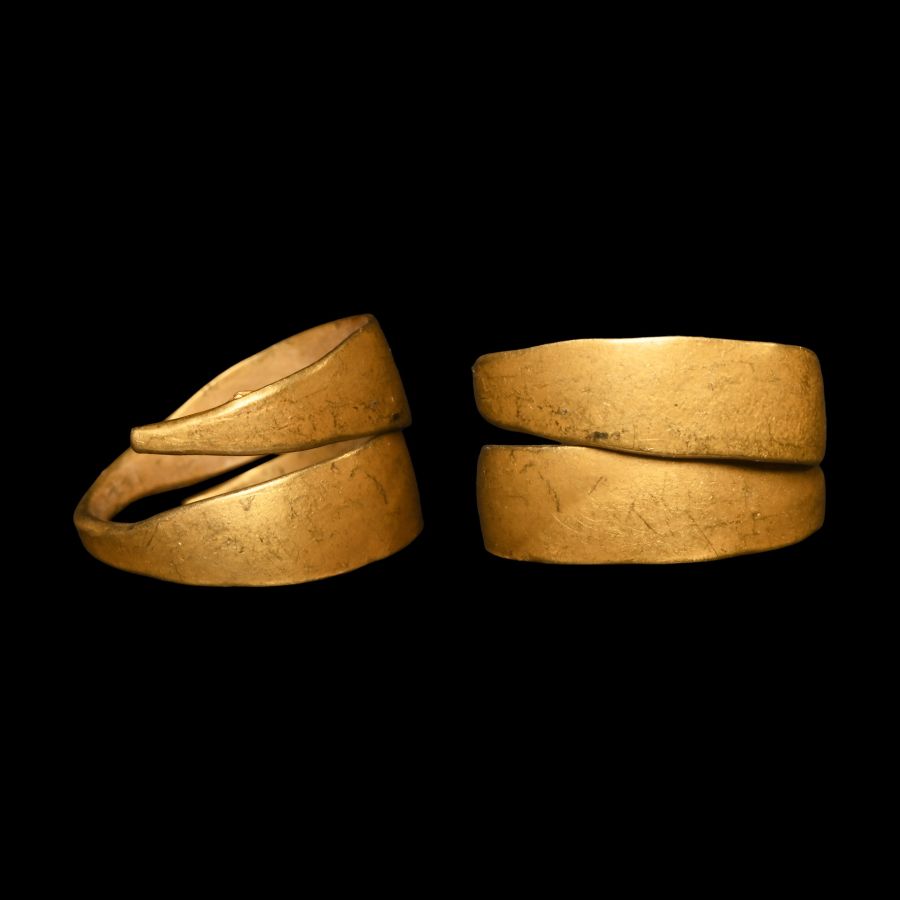 Bronze Age Coiled Gold Hair Ring