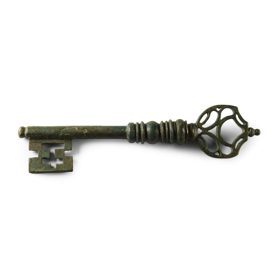 Post Medieval Bronze Key with Decorated Handle