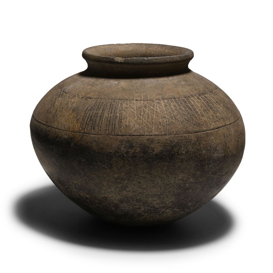 Large Bronze Age Decorated Grey Ware Burial Urn