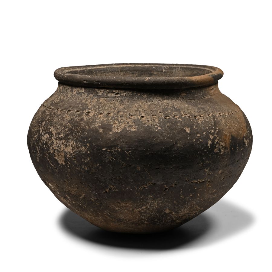 Large Late Bronze Age Decorated Grey Ware Vessel