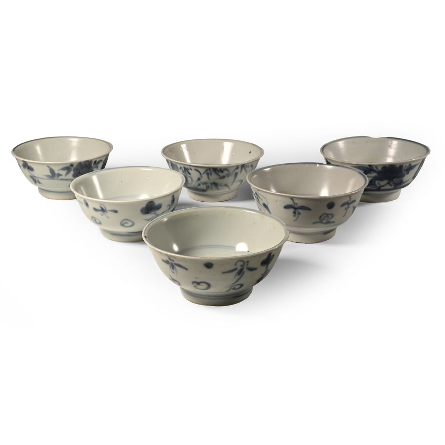 Tek Sing Treasure Shipwreck Glazed Blue and White Bowl Set