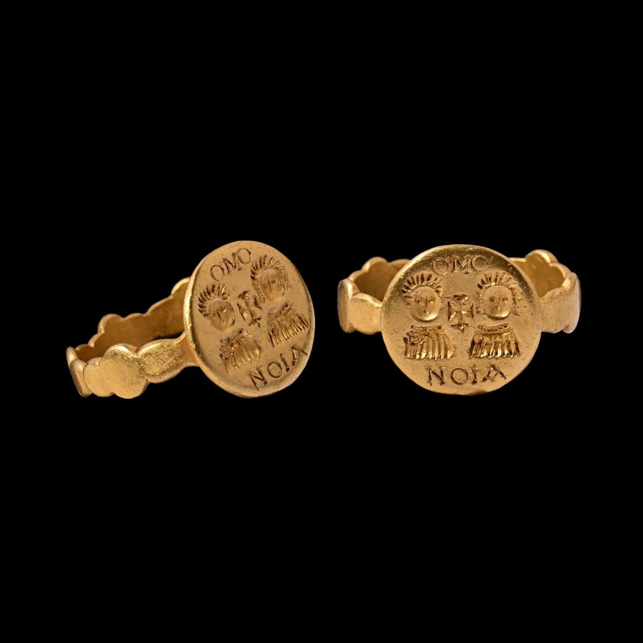 Byzantine Gold Marriage Ring with Busts