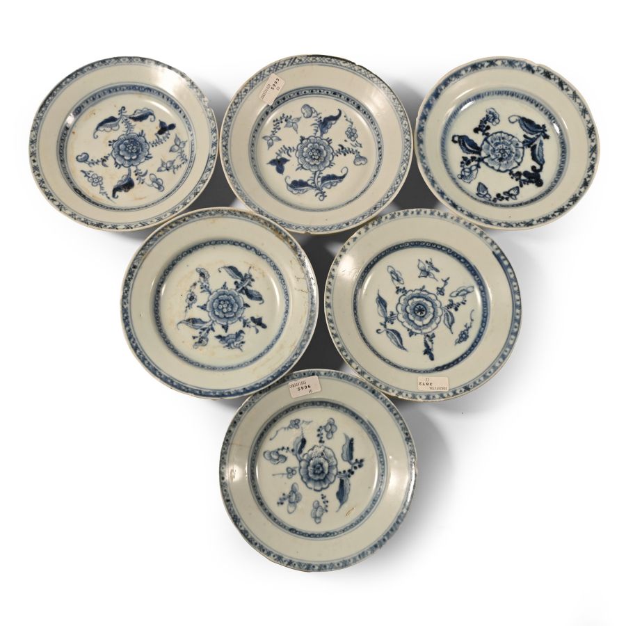 Tek Sing Treasure Shipwreck Glazed Blue and White Dish Set