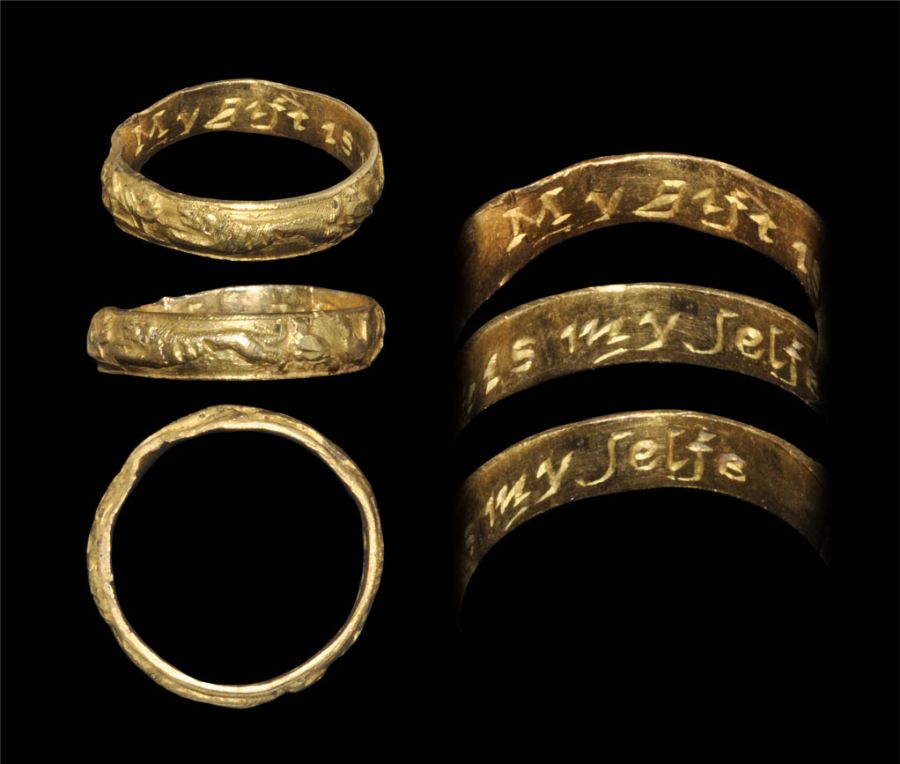 Post Medieval 'My gift is myselfe' Decorated Gold Posy Ring