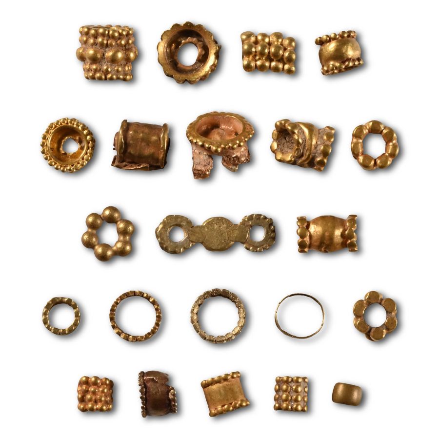Western Asiatic Mixed Gold Bead Group