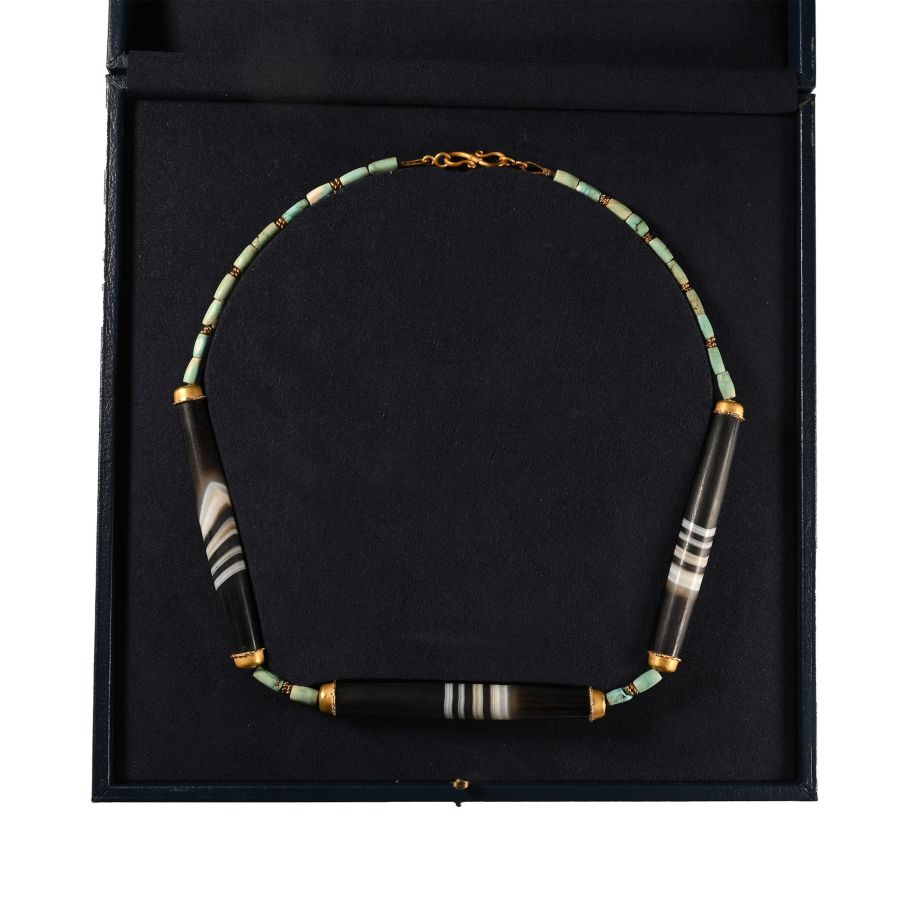 Western Asiatic Turquoise and Black Banded Agate Necklace