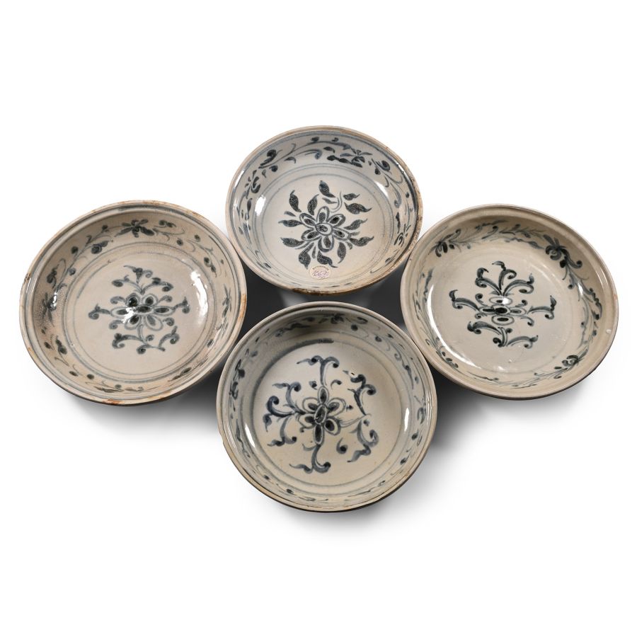 Hoi An Cargo Shipwreck Glazed Blue and White Large Plate Set