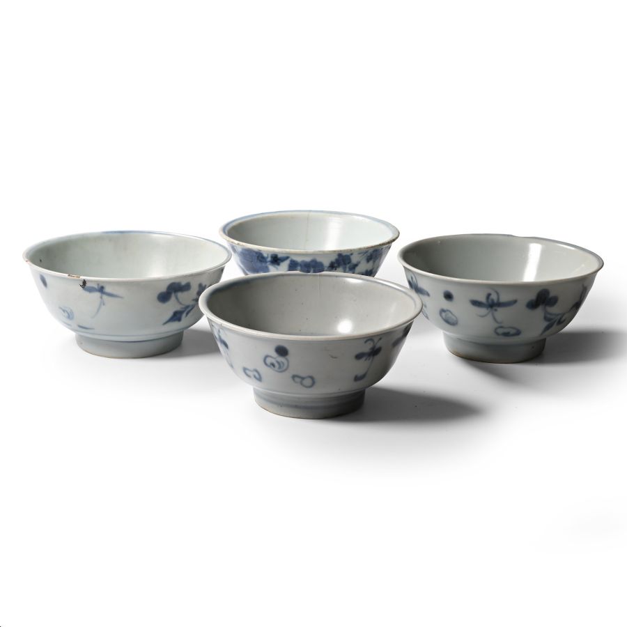 Tek Sing Treasure Shipwreck Glazed Blue and White Bowl Set