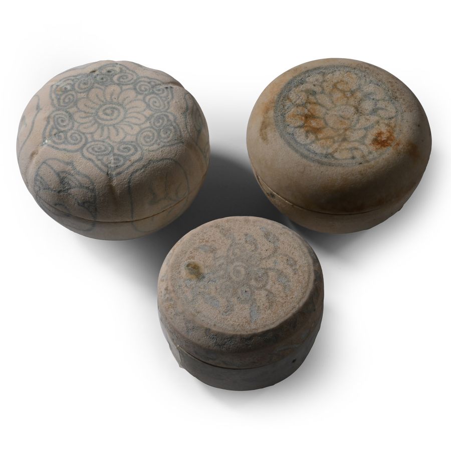 Hoi An Cargo Shipwreck Glazed Blue and White Lidded Box Collection