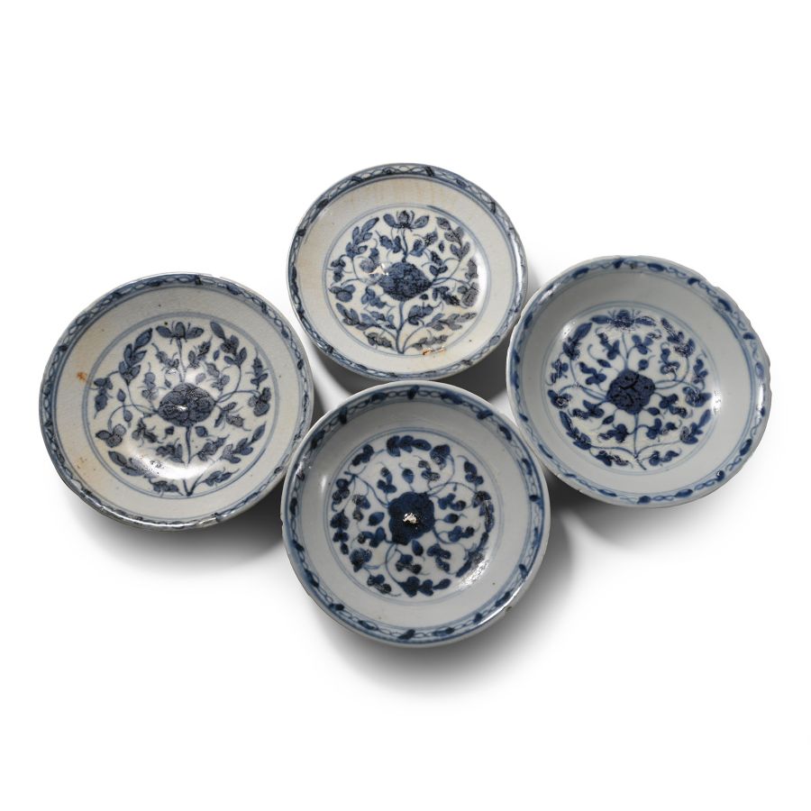 Tek Sing Treasure Shipwreck Glazed Blue and White Plate Set