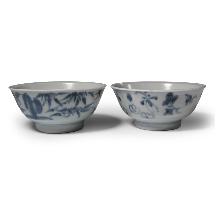 Tek Sing Treasure Shipwreck Glazed Blue and White Bowl Pair