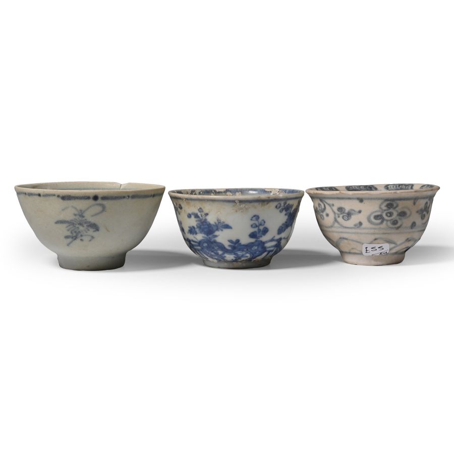 Ca Mau Cargo Shipwreck Glazed Blue and White Tea Bowl Group