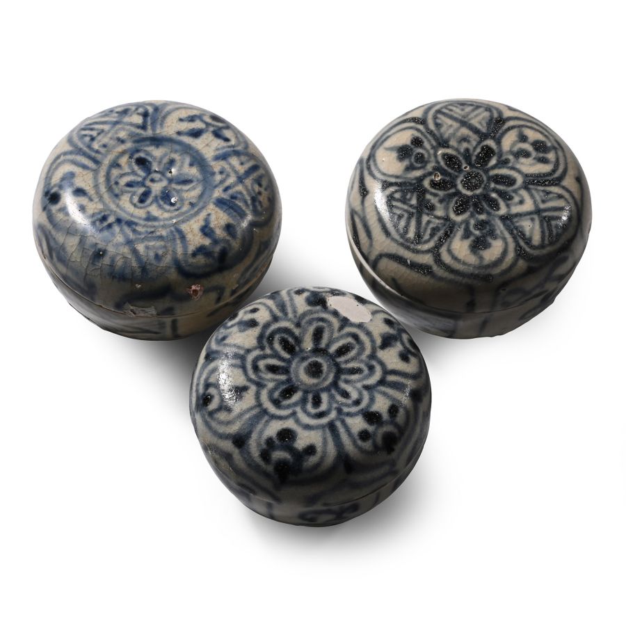 Hoi An Cargo Shipwreck Glazed Blue and White Lidded Box Collection
