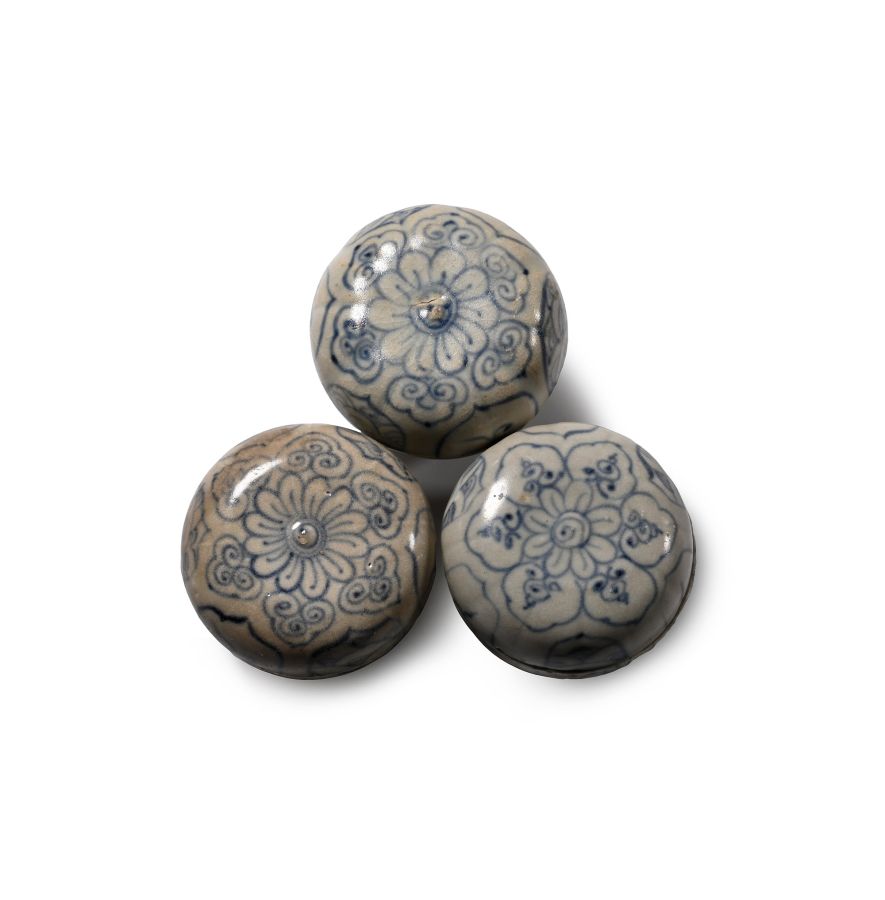 Hoi An Cargo Shipwreck Glazed Blue and White Lidded Box Collection