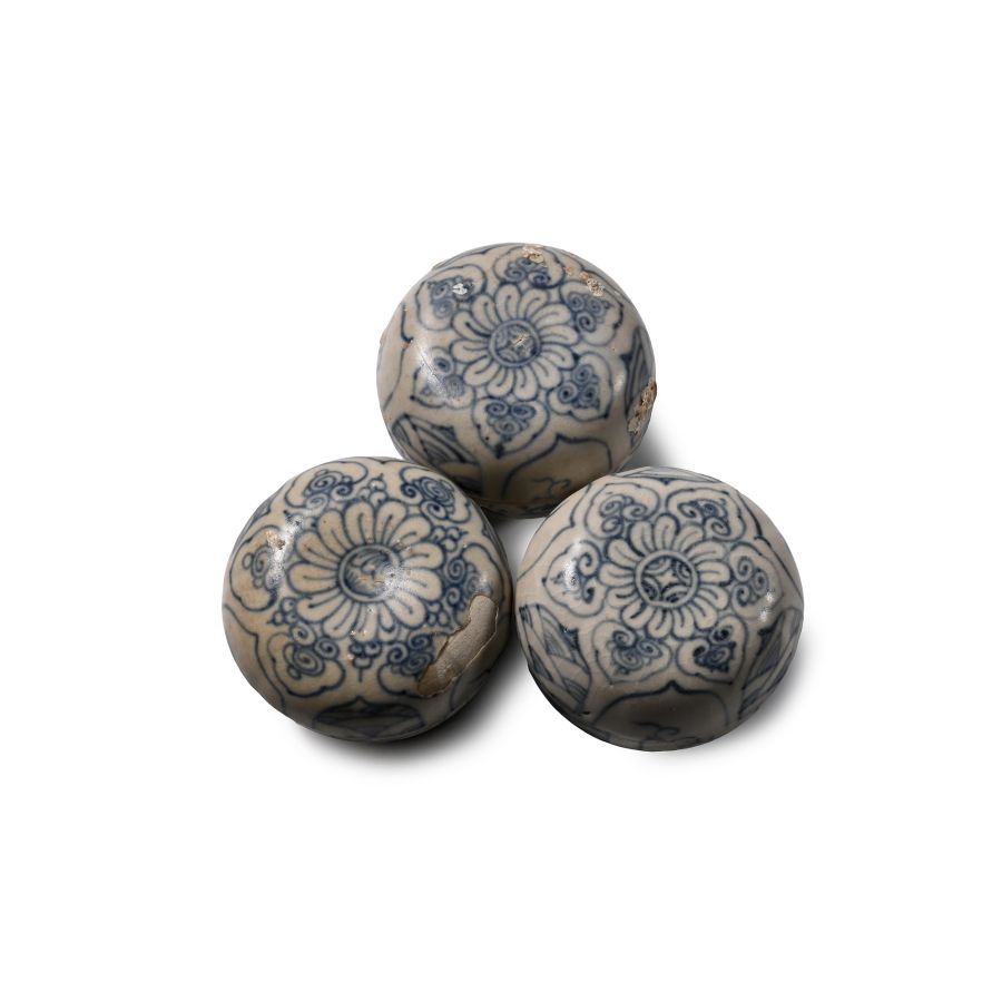 Hoi An Cargo Shipwreck Glazed Blue and White Lidded Box Collection