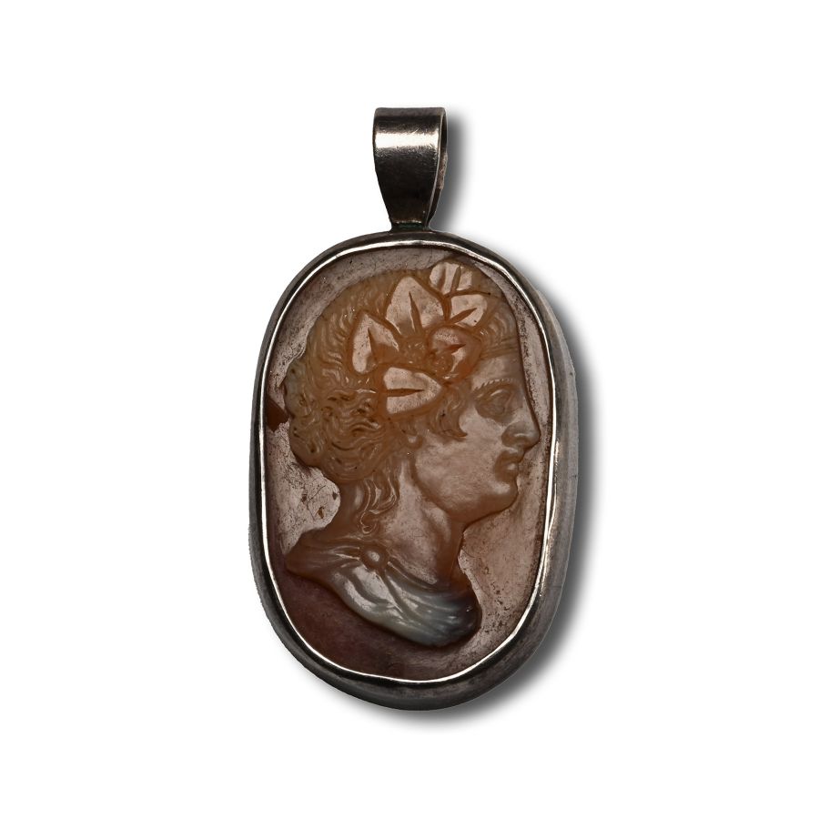 Georgian Cameo in a later Silver Pendant
