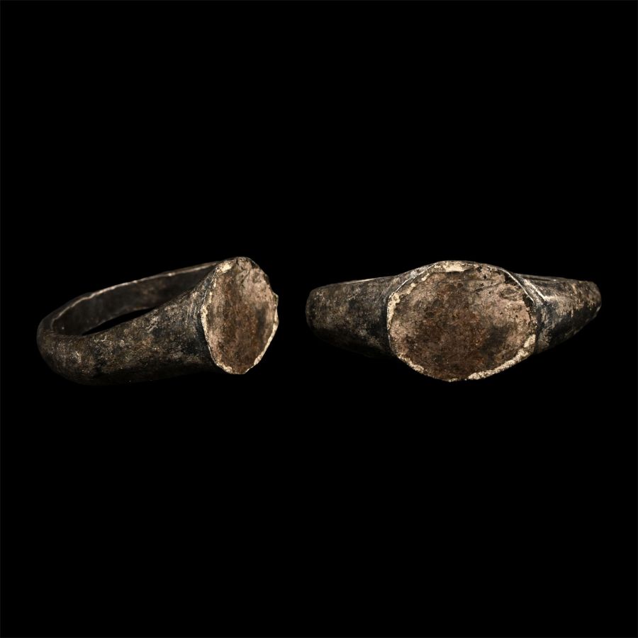 Roman Silver Ring with Plain Bezel