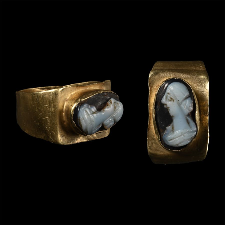 Roman Gold Ring with Bust of a Noble Lady