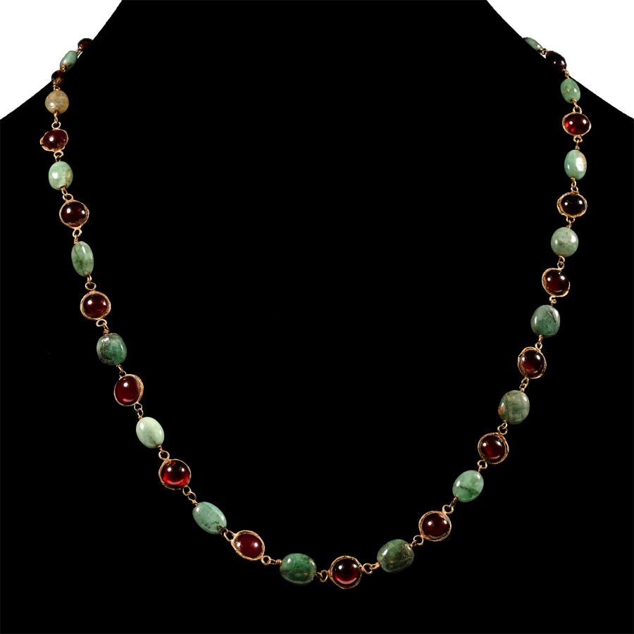 Roman Gold and Garnet and Chrysoprase Gemstone Necklace