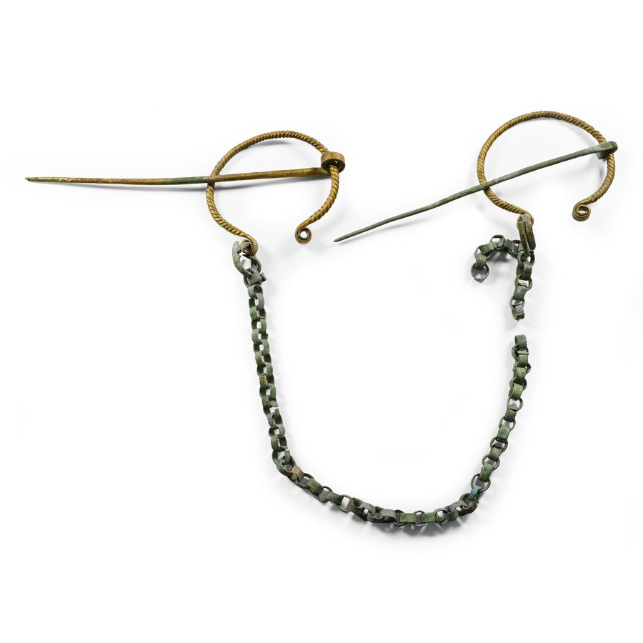 Viking Penannular Brooch and Chain Set